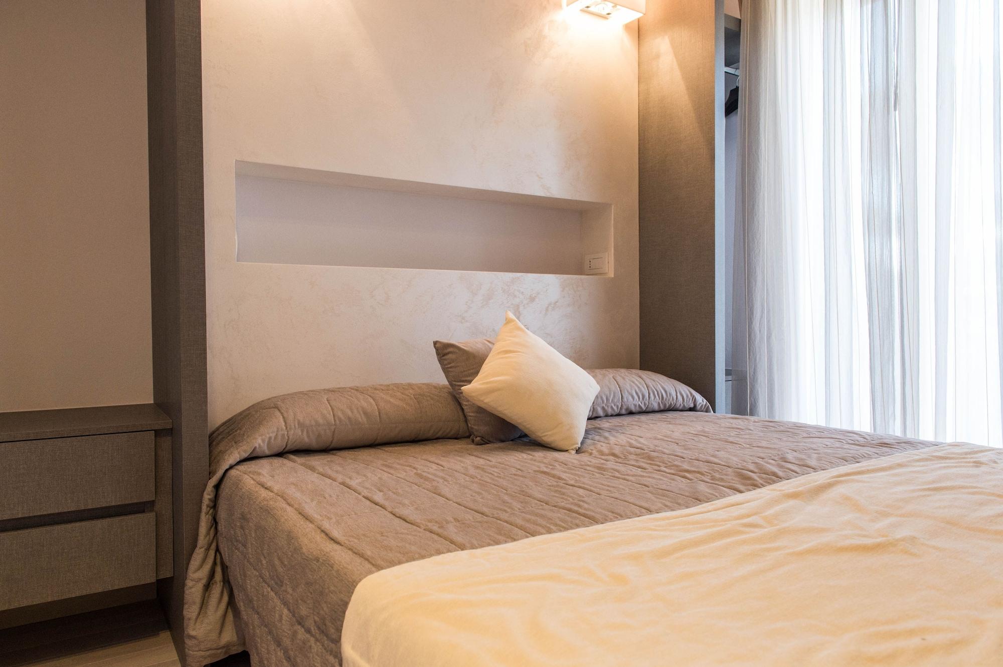Hotel Belvedere Мілано-Маріттіма Екстер'єр фото
